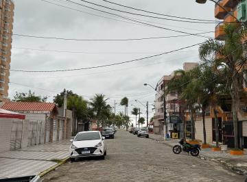 Apartamento de 2 quartos, Praia Grande · Apto Mobiliado na Ocian Praia Grande! 100m da praia, 2 Quartos, Sacada e 1 Vaga!