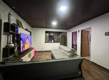 Casa de 2 quartos, Planaltina · Ótima Casa no Buritis 3 / Próximo a Igreja Católica e Área verde