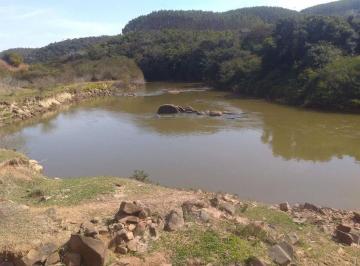 Rural · 100m² · 1 Quarto · Sítio Rural com 20 alqueires e cachoeira em  São Luiz do Paraitinga - SP.