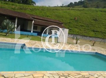 Rural · 90m² · 3 Quartos · Chácara com 6.000 m² e área de lazer completa em  São José dos Campos/SP.