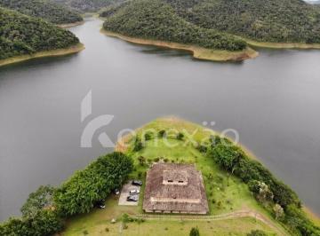 Rural · 350m² · 6 Quartos · 10 Vagas · Chácara  à venda na Represa de Paraibuna - Seu refúgio de Lazer junto à natureza