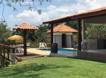 Rural · 200m² · 3 Quartos · 4 Vagas · Chácara à Venda no Centro de Paraibuna/SP  2.400 m²