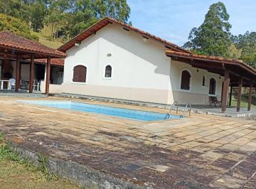 Rural · 200m² · 3 Quartos · 10 Vagas · Sitio em jambeiro ótimo pra gado de corte e lazer