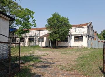 Terreno · 120m² · Área de 4.300 m² com Fábrica Desativada e Potencial para Vários Usos em Jacareí/SP.