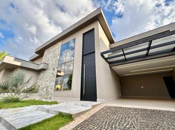 Casa de 5 quartos, Vicente Pires · Vicente Pires | Rua 5 | Casa reformada | Acabamento impecável