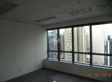 Comercial · 88m² · 2 Vagas · Conjunto para venda e locação