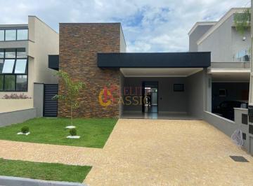Casa · 4 Vagas · Vende-se Linda Casa no Condomínio Vila Romana