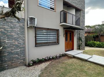 Casa · 216m² · 3 Quartos · Casa à venda - no Centro