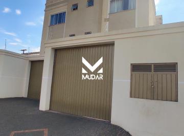 Apartamento · 81m² · 3 Quartos · 2 Vagas · Apartamento com 3 quartos sendo 1 suíte no Edifício Livorno