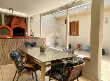 Casa · 250m² · 3 Quartos · 2 Vagas · Casa em Parque Guarani  -  Várzea Paulista