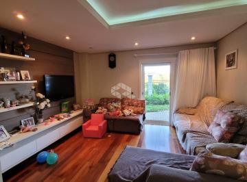 Casa · 305m² · 5 Quartos · 2 Vagas · Casa com 5 dormitórios (2 suítes)  no bairro Cristo Rei, em São Leopoldo.