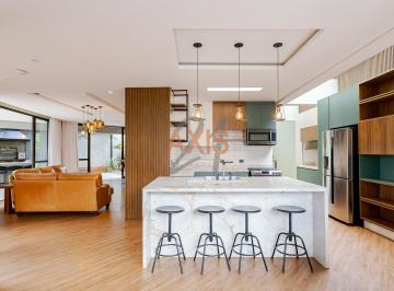 Casa · 530m² · 5 Quartos · 4 Vagas · Casa de 5 Quartos no Condomínio Paysage Royale