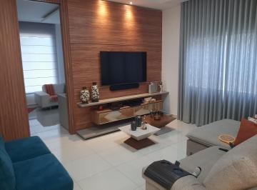 202504221532511.jpg · Casa para Venda em Uberlândia/MG - 3 Dorm. 223 m2 Área Útil