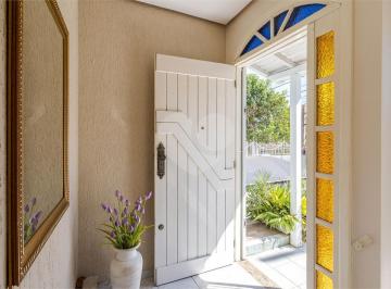 Casa · 247m² · 4 Quartos · 2 Vagas · Casa com 4 quartos à venda em Partenon - RS