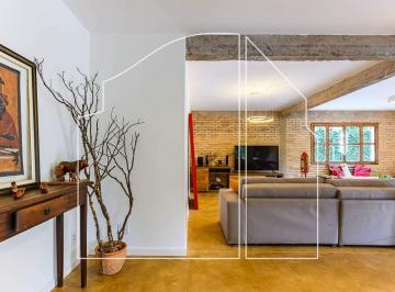 Casa · 749m² · 5 Quartos · 3 Vagas ·  SHIS QI 27, Reformada, 5 quartos, loft e ampla área verde! 99684-6464!