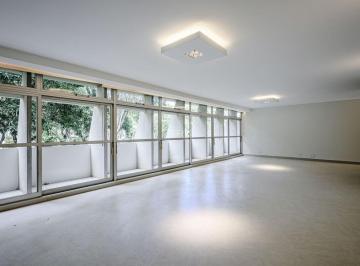 Apartamento · 281m² · 4 Quartos · 2 Vagas · Uma sala desse tamanho merecia árvores à altura.