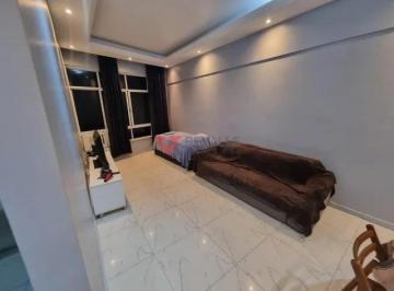 Apartamento · 83m² · 3 Quartos · 1 Vaga · Apartamento à venda em Copacabana: 83m², 3 quartos, 1 vaga