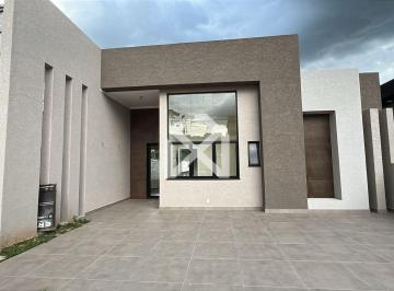 whatsapp-image-2025-04-24-at-16-07-511745616269836.jpeg · Casa em Condomínio à venda com 190m, 3 dormitórios, 3 suítes, 2 vagas de garagem, Rio Abaixo, Atibai