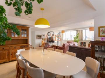 Apartamento · 218m² · 4 Quartos · 3 Vagas · Apartamento de 4 Quartos no Edifício Casa Real