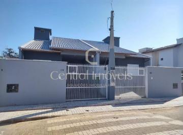 Casa · 99m² · 3 Quartos · 2 Vagas · Casa terrea com 3 dormitorios no Itacolomi – Balneario Picarras (SC)