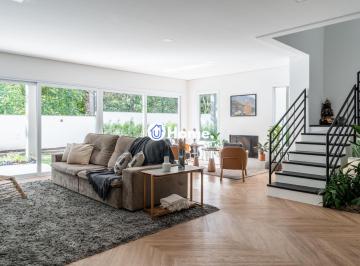 Casa · 450m² · 3 Quartos · 2 Vagas · Casa à venda - em Pedra Redonda