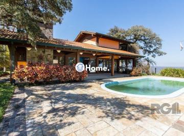 Casa · 482m² · 4 Quartos · 20 Vagas · Terreno de 5.200m², rodeado pela natureza, possuindo 482m² de área construída
