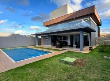 Casa · 383m² · 4 Quartos · 4 Vagas · Sobrado Condomínio do Lago com 4 Suítes, 583m² semi mobiliado, Goiânia