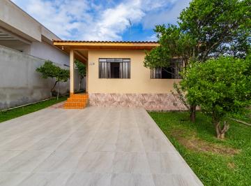 Casa de 3 quartos, Curitiba · Terreno Amplo Contendo 2 Casas de Alvenaria