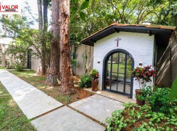 Foto 06 · Magnífica casa recém reformada, com iluminação natural e espaços amplos, localizada em uma rua arbor
