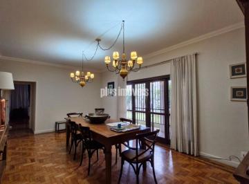 Casa · 449m² · 3 Quartos · 4 Vagas · Sinonimo de conforto e bem estar