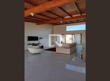 Casa · 300m² · 3 Quartos · 4 Vagas · Casa para Aluguel - Ponta de Baixo, 3 Quartos, 300 m² - São José