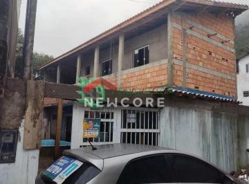 Casa · 100m² · 2 Quartos · 2 Vagas · Sobrado em  Rua Particular - Pedreira - Mongaguá/SP