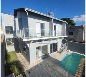 d68f5176fe5f5a57d0715b8642c18768c86e5ae1 · CASA COM PISCINA EM ARUJÁ 300M² 4 DORMITÓRIOS 2 SUÍTES 2 VAGAS - PRÓXIMO AO CENTRO
