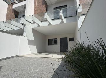 Casa · 143m² · 3 Quartos · 2 Vagas · Sobrado Geminado no Costa e Silva, Joinville/SC