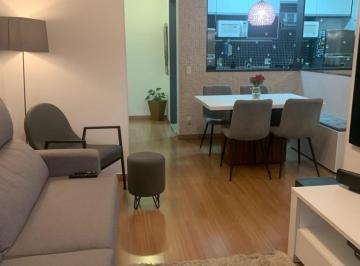 Sala · Apartamento com Varanda Gourmet
