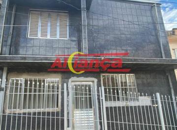 Casa · 88m² · 3 Quartos · Sobrado com 3 quartos, confortável e bem localizado. Agende sua visita!