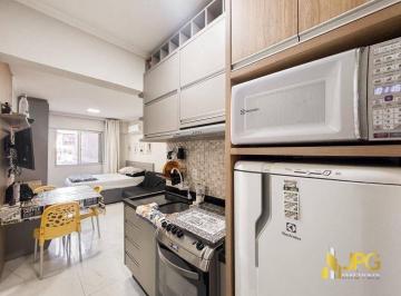 c4a27f75c0af58b7c3a68047eaaac32d835f8cf3 · Kitnet com 1 dormitório à venda, 33 m² por R$ 440.000,00 - Centro - Balneário Camboriú/SC