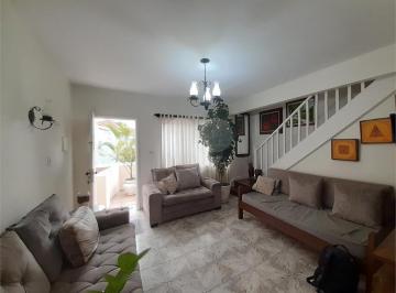 Casa · 230m² · 3 Quartos · 1 Vaga · Casa de vila com 3 quartos à venda em Água fria - SP
