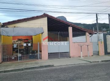 Casa · 216m² · 5 Quartos · 2 Vagas · Casa em  Rua Filadelfo Reis - Tinga - Caraguatatuba/SP