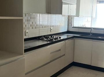 imagem-1 · Casa à Venda com 3 Quartos e Quintal – Jardim Atlântico, Goiânia Casa de Rua com 3 Quarto(s) por R$