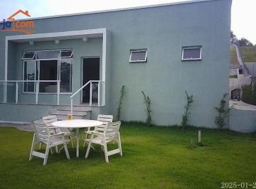 e2f2bb1d27d8190f406a2e75b29d2bd0ac4181ea · Casa térrea para Alugar ou Vender no Condomínio Mirante do Vale com 3 suítes e 350 metros.