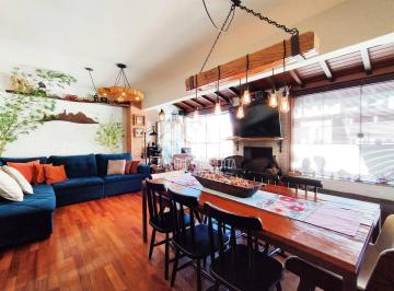 Apartamento · 125m² · 2 Quartos · 1 Vaga · Linda cobertura linear no coração do Alto