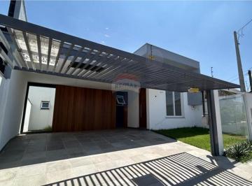 Casa · 148m² · 3 Quartos · 2 Vagas · Casa a venda com 3 dormitórios, 3 banheiros e 2 vagas de garagem cobertas no bairro Igara em Canoas!