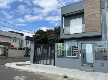 Casa · 80m² · 2 Quartos · 2 Vagas · Sobrado de 2 dormitórios com 2 suítes no bairro Mont Serrat em Canoas!