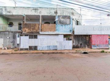 Casa · 200m² · 6 Quartos · 2 Vagas · Casa com Lote Grande de Esquina em Rua Comercial Samambaia Sul QD 516