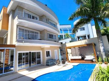 Casa · 710m² · 4 Quartos · 1 Vaga · Casa em condomínio para venda com 4 quartos, sendo 4 suítes, 710m²