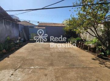 Casa · 400m² · 3 Quartos · 1 Vaga · Rua 06 - Casa de 2 pavimentos à venda, Setor Tradicional - São Sebastião - DF.
