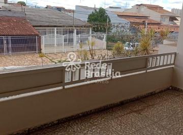 Casa · 420m² · 5 Quartos · 4 Vagas · QNA 32 - Sobrado de 5 quartos à venda, Taguatinga Norte - DF