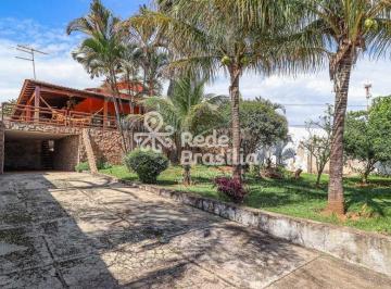 Casa · 490m² · 4 Quartos · 6 Vagas · Casa à venda com 4 quartos, Colônia Agrícola Samambaia, DF