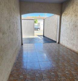 img0 · Casa com 3 Quarto(s) e 2 banheiro(s) para Alugar, 178 m² por R$ 3325 / Mês